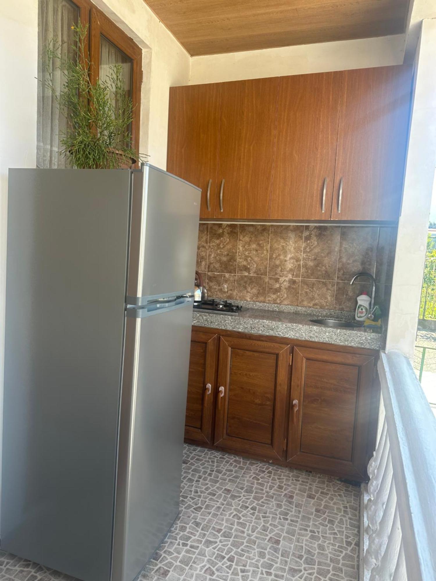 באטומי Linda Guest House מראה חיצוני תמונה