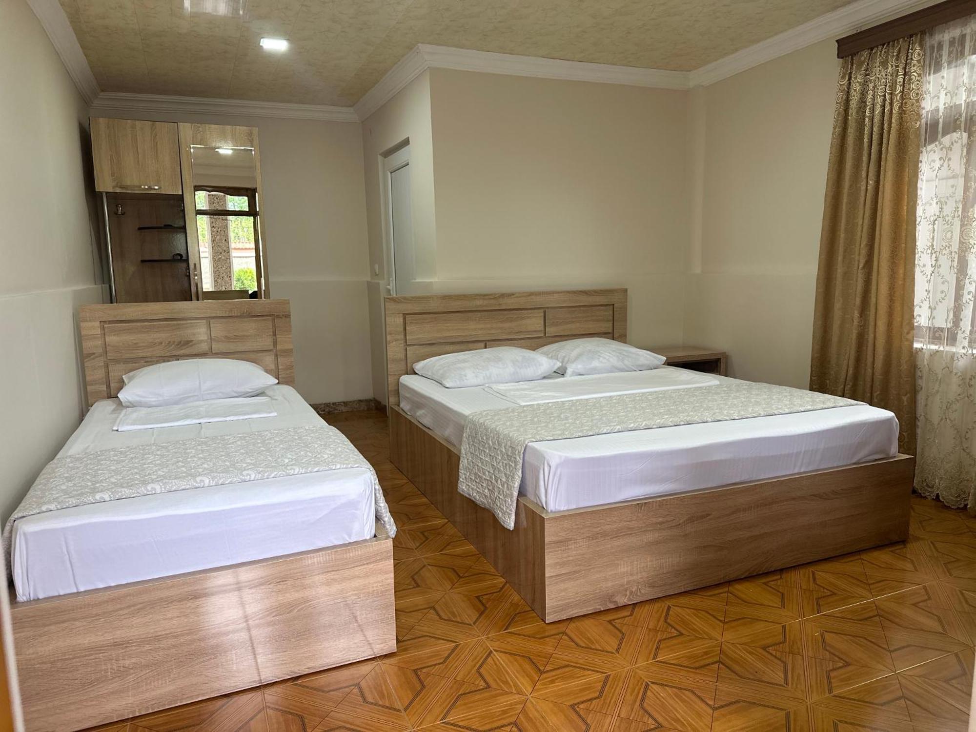 באטומי Linda Guest House מראה חיצוני תמונה