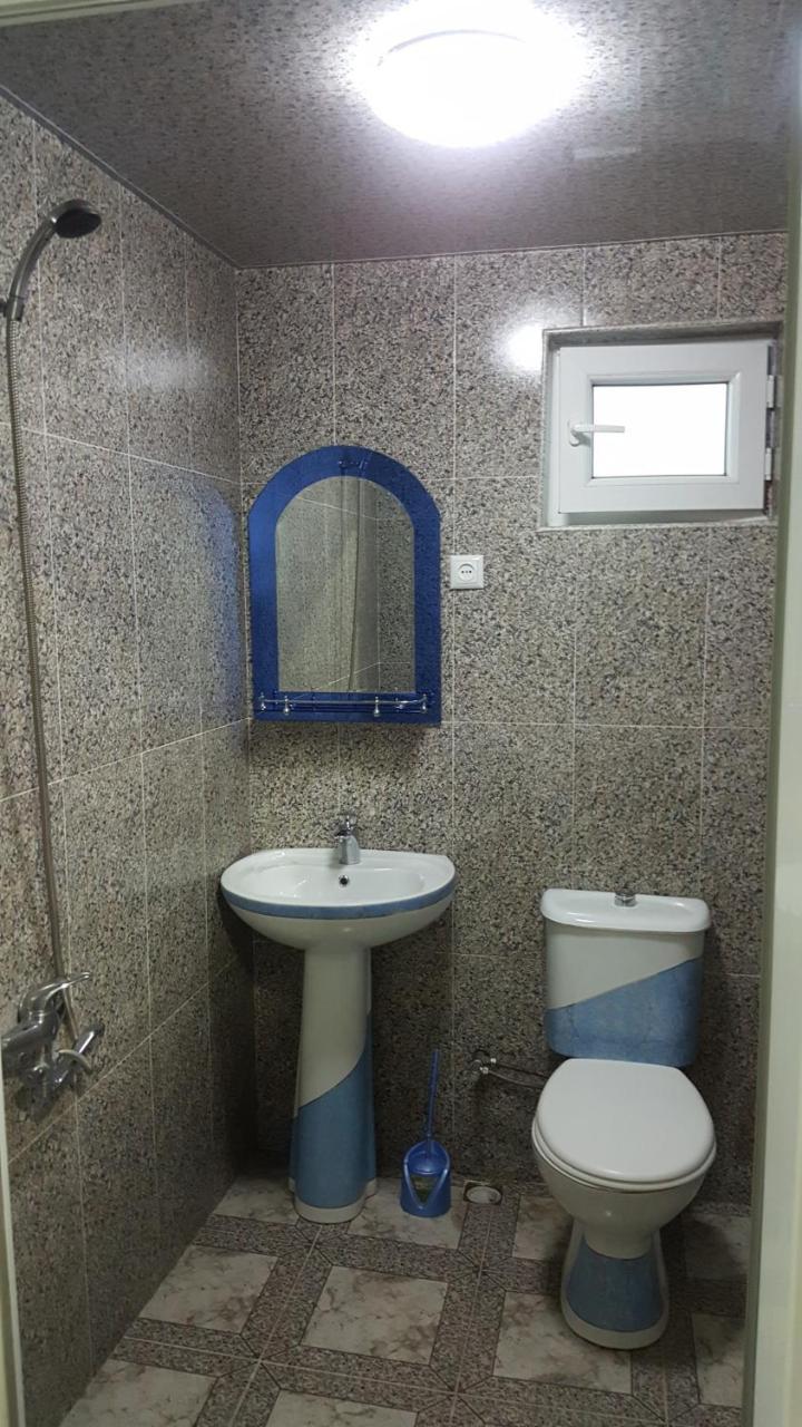 באטומי Linda Guest House מראה חיצוני תמונה